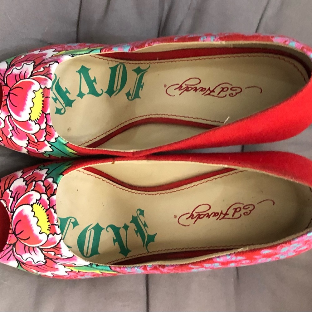 Ed Hardly high heels